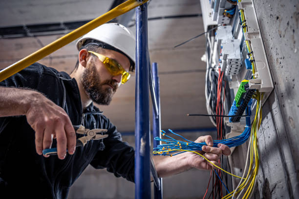 Best Commercial Electrician Services  in Queensland, MD